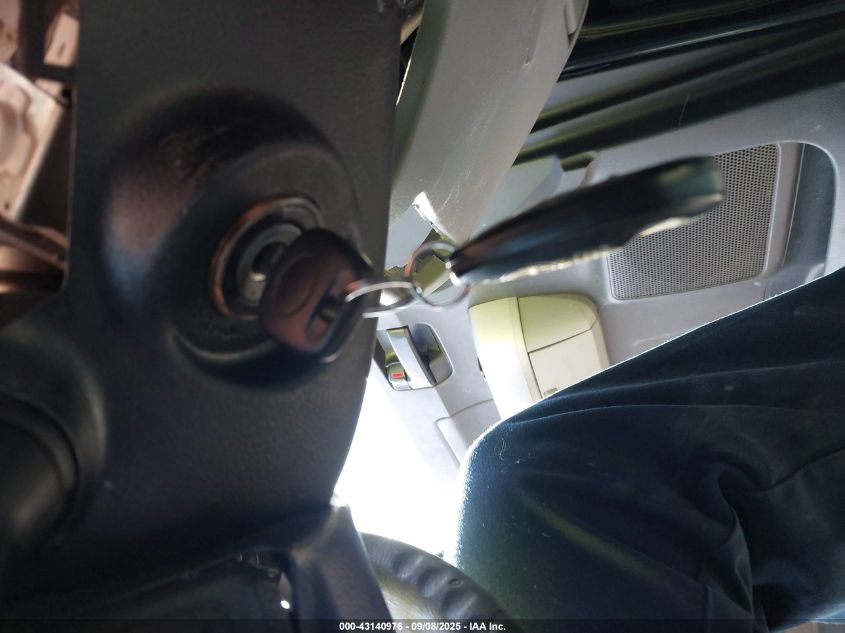 2007 Toyota Tundra Base 5.7L V8 VIN: 5TFJV52117X002172 Lot: 43140976