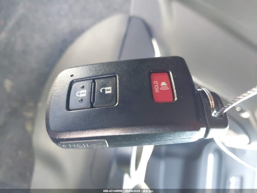 2015 Toyota Prius C Three VIN: JTDKDTB3XF1576784 Lot: 43140998