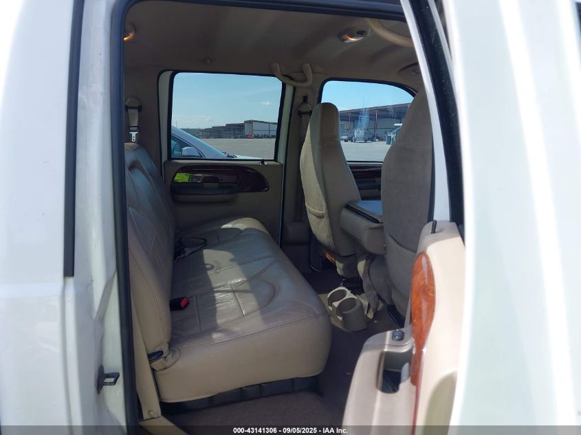 2000 Ford F-350 Lariat/Xl/Xlt VIN: 1FTWW32F3YED35358 Lot: 43141306