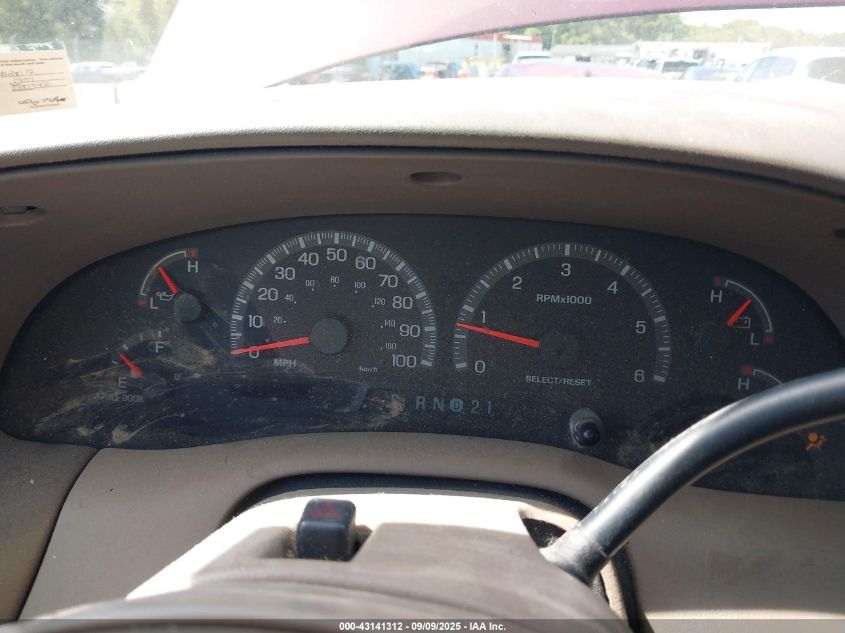 1999 Ford Expedition VIN: 1FMP418L4XLB28172 Lot: 43141312