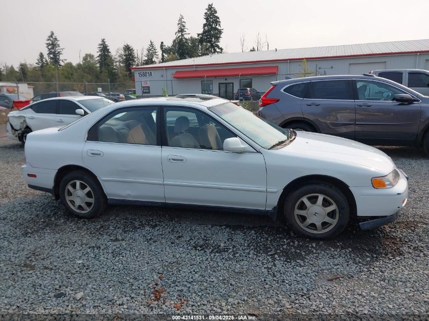 1994 Honda Accord Ex VIN: JHMCD5651RC060784 Lot: 43141531