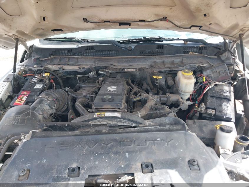 2016 Ram 5500 Chassis Tradesman/Slt/Laramie VIN: 3C7WRNFL1GG217788 Lot: 43141850