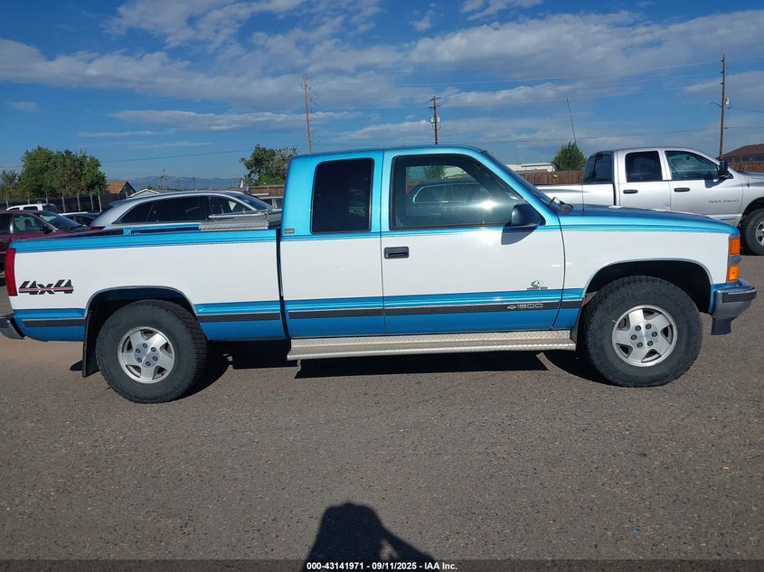 1995 Chevrolet Gmt-400 K1500 VIN: 1GCEK19K3SE176086 Lot: 43141971