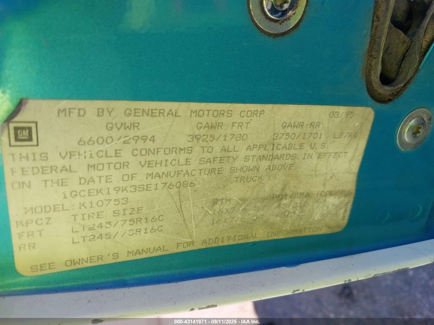 1995 Chevrolet Gmt-400 K1500 VIN: 1GCEK19K3SE176086 Lot: 43141971