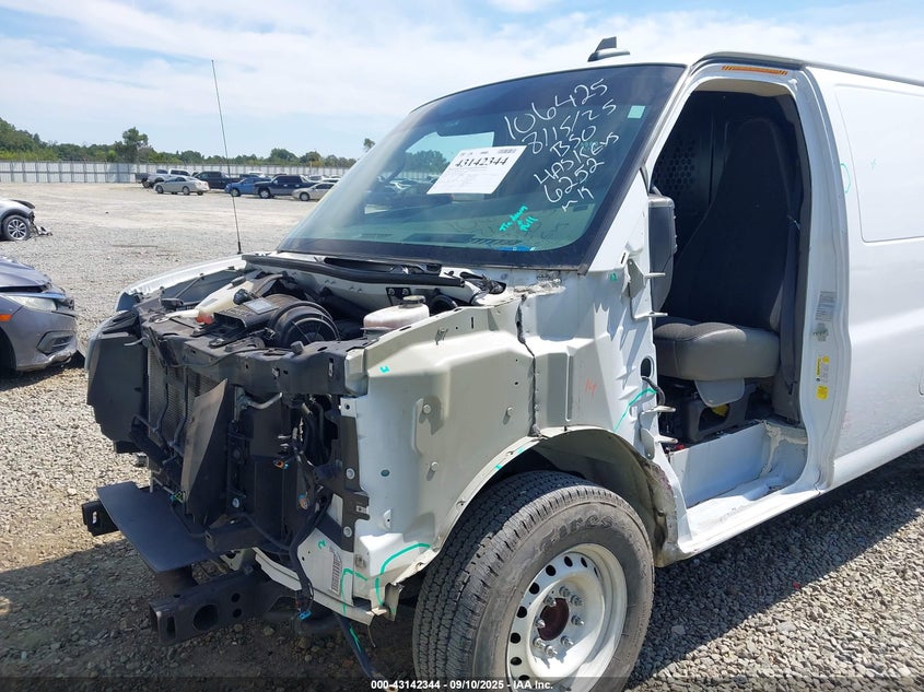 2020 Chevrolet Express Cargo Rwd 2500 Regular Wheelbase Wt VIN: 1GCWGAFG8L1266252 Lot: 43142344