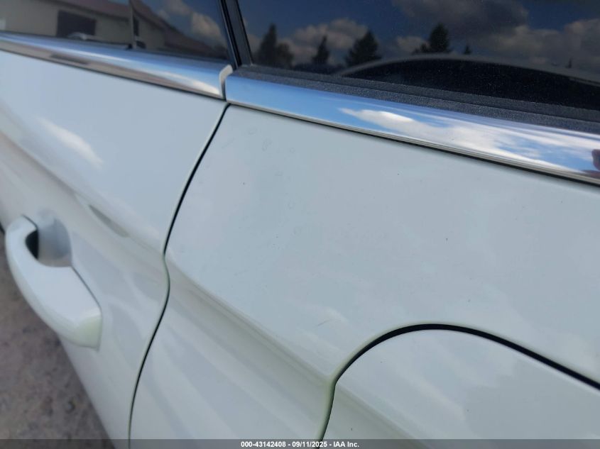 2020 Lincoln Corsair Standard VIN: 5LMCJ1D90LUL30252 Lot: 43142408