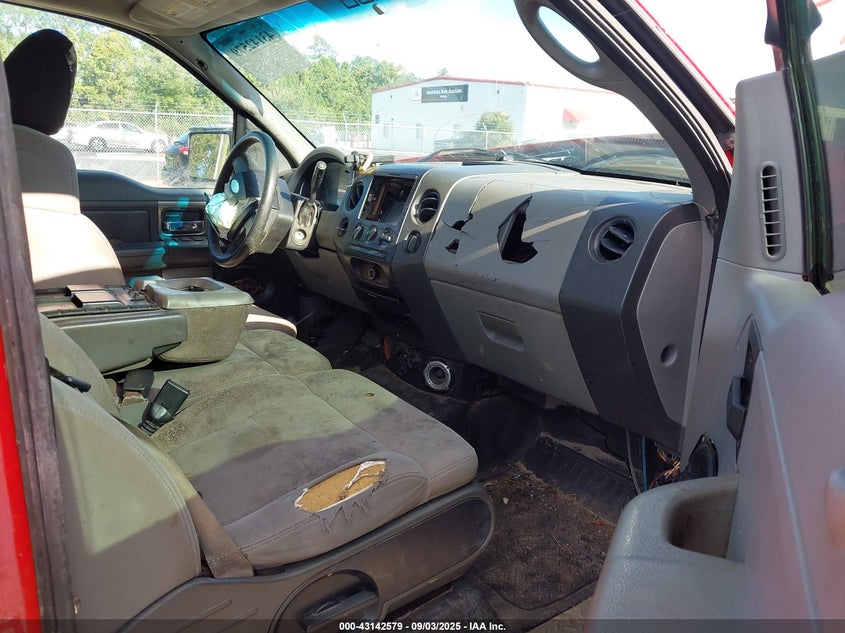 1FTRX02W56KB85566 2006 FORD F-150 photo no. 5