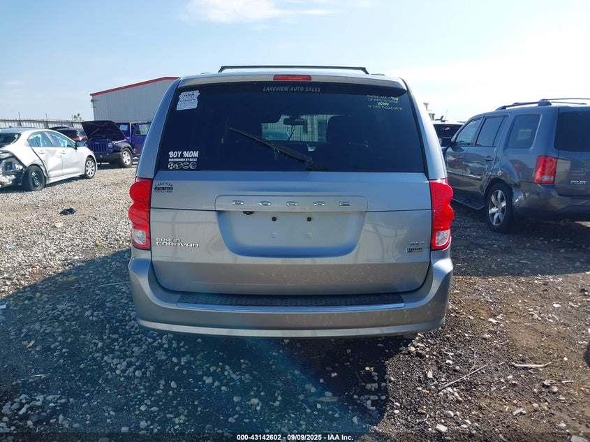 2019 DODGE GRAND CARAVAN SXT - 2C4RDGCG7KR636114