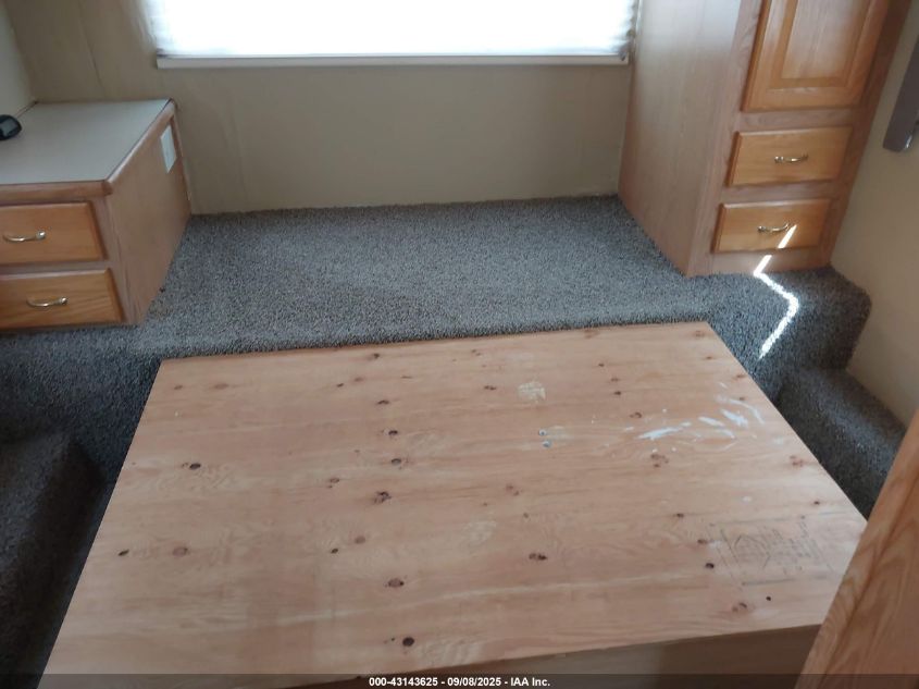 2003 Ford E-450 Cutaway Standard VIN: 1FDXE45S53HA44000 Lot: 43143625