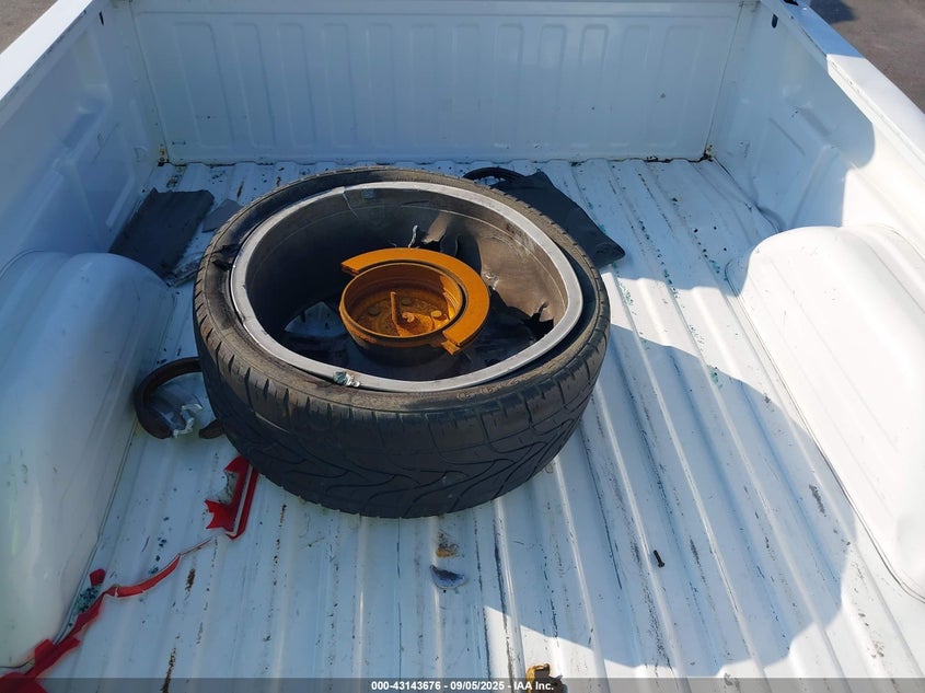 2000 Chevrolet Silverado 1500 Ls VIN: 1GCEC19V8YZ284910 Lot: 43143676