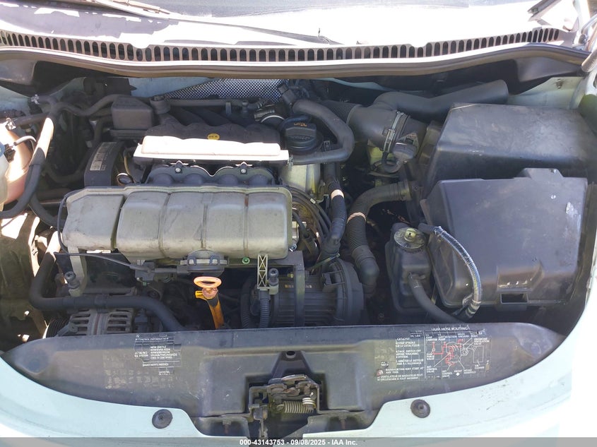 2004 Volkswagen New Beetle Gls VIN: 3VWCM21Y34M301878 Lot: 43143753