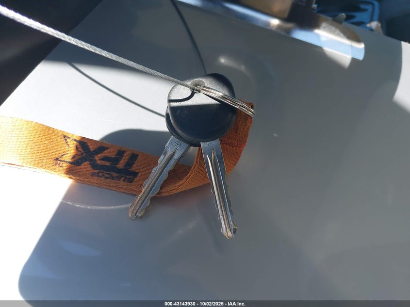 2011 Chevrolet Express Cutaway Work Van VIN: 1GB0G2CA8B1139676 Lot: 43143930