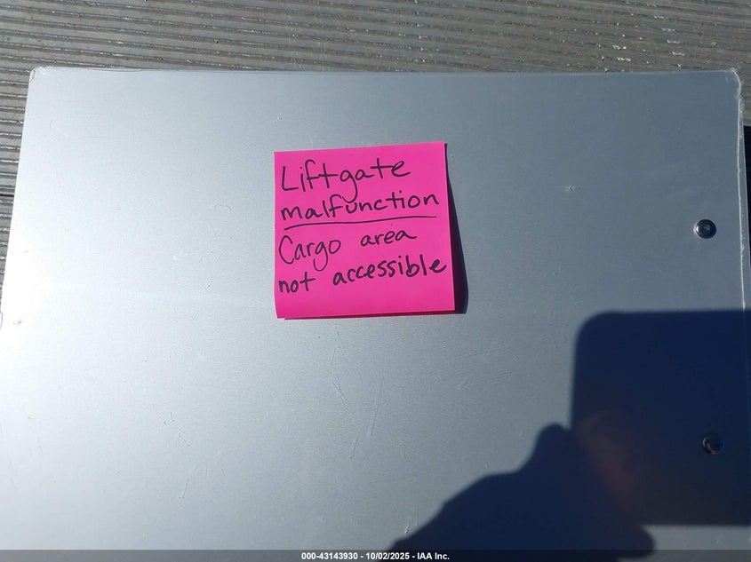 2011 Chevrolet Express Cutaway Work Van VIN: 1GB0G2CA8B1139676 Lot: 43143930