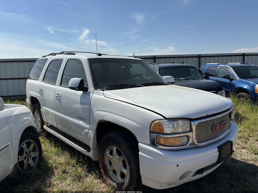 2004 GMC Yukon white null null 1GKEK63U84J209797 photo #1