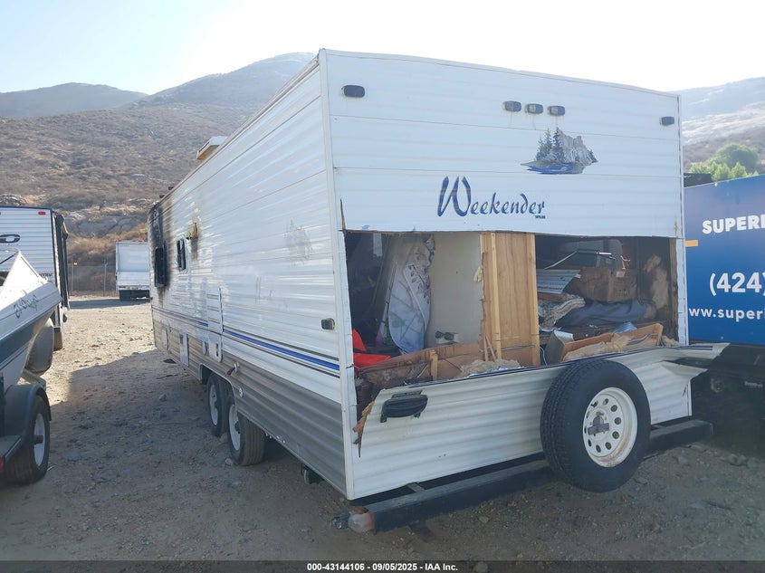 2006 Skyline Weekender white null null 1SE200M276B000751 photo #4