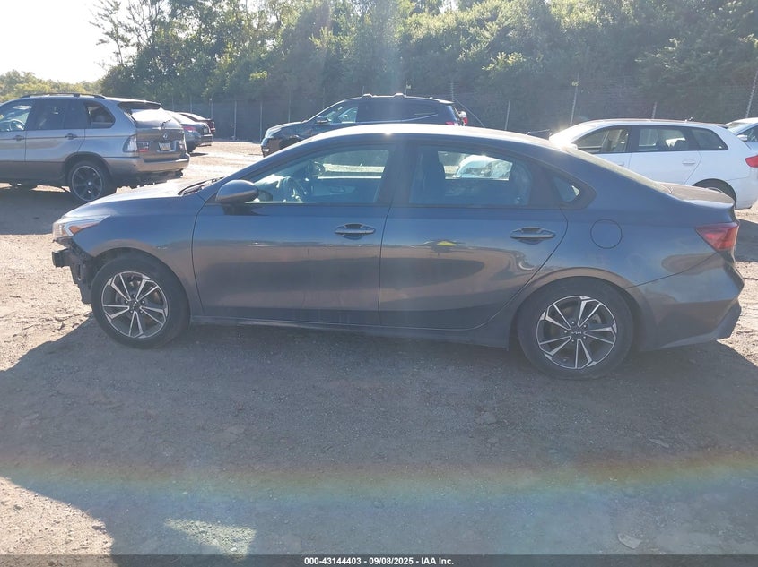 2023 Kia Forte Lxs VIN: 3KPF24AD3PE525763 Lot: 43144403