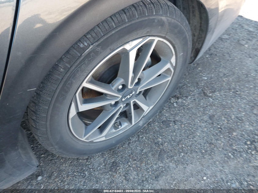 2023 Kia Forte Lxs VIN: 3KPF24AD3PE525763 Lot: 43144403