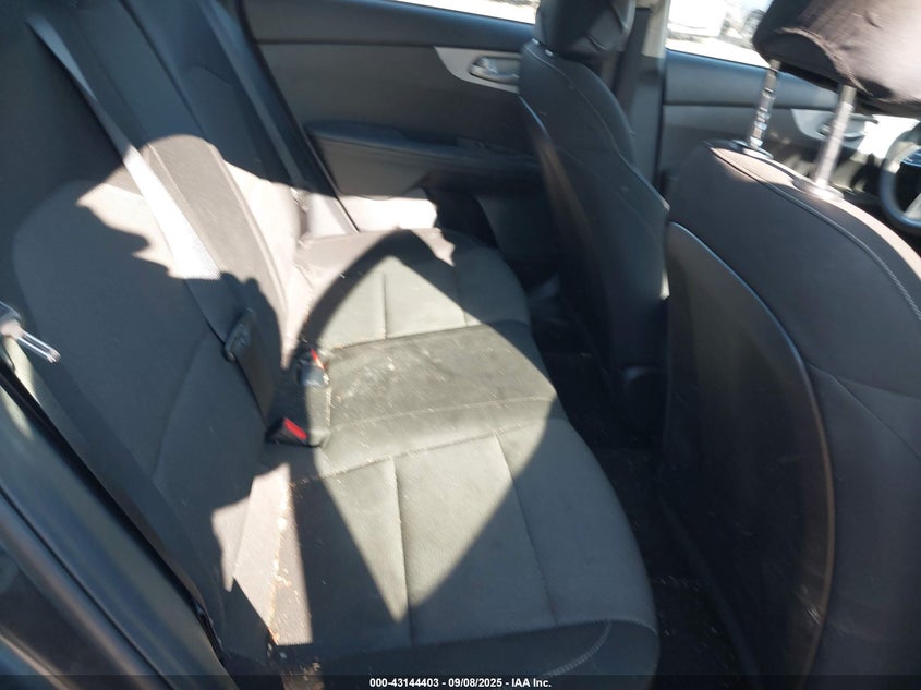 2023 Kia Forte Lxs VIN: 3KPF24AD3PE525763 Lot: 43144403