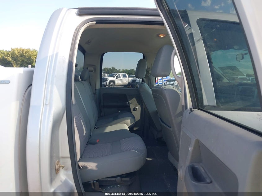 2007 Dodge Ram 2500 Slt/Sport VIN: 3D7KS28C37G762473 Lot: 43144514