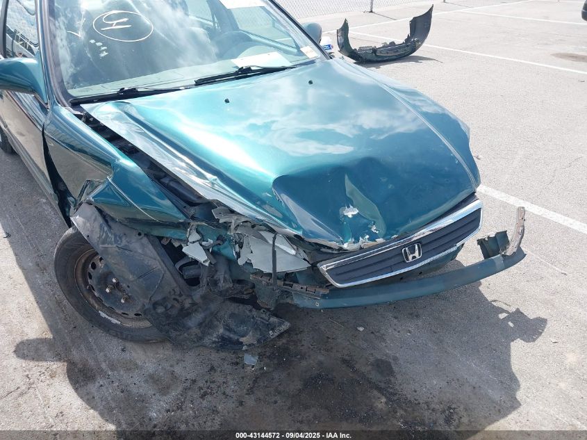 2000 Honda Civic Ex VIN: 1HGEJ8640YL064692 Lot: 43144572