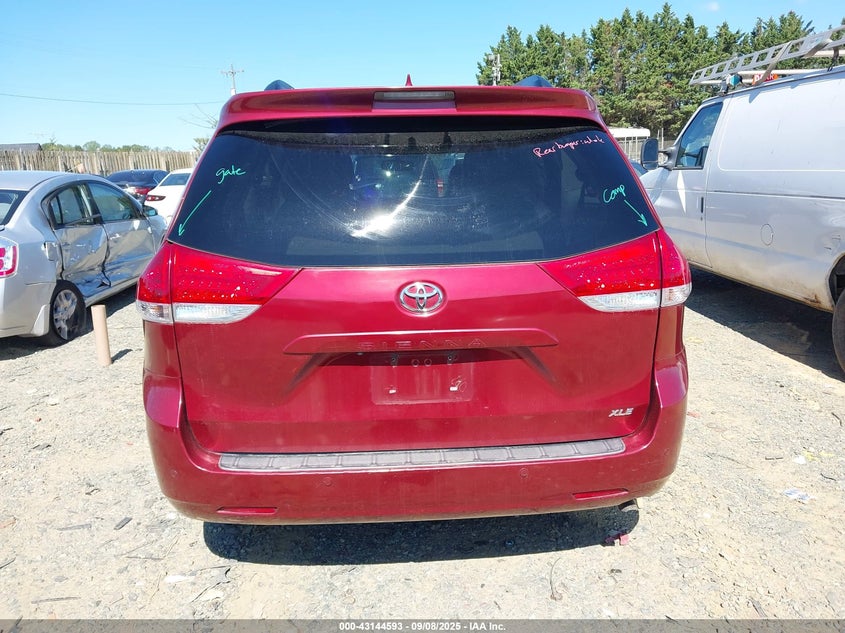 2013 Toyota Sienna Xle V6 7 Passenger Auto Access Seat VIN: 5TDYK3DC2DS352647 Lot: 43144593