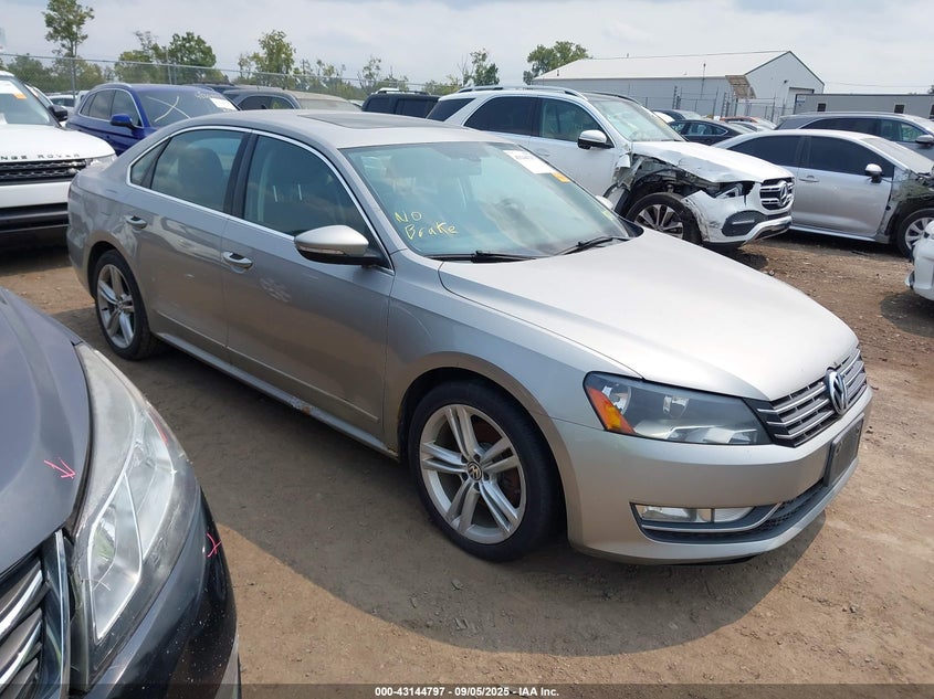 VOLKSWAGEN PASSAT 2.5L SEL PREMIUM