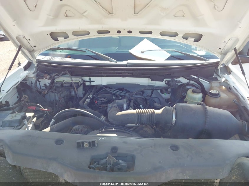 2005 Ford F-150 Stx/Xl/Xlt VIN: 1FTRF12235NB65870 Lot: 43144831