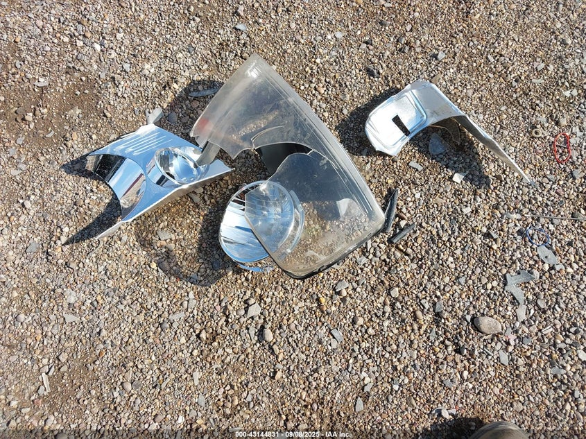 2005 Ford F-150 Stx/Xl/Xlt VIN: 1FTRF12235NB65870 Lot: 43144831