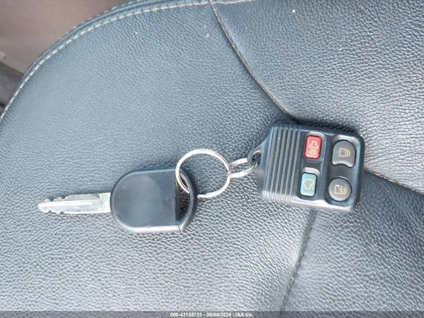 2008 Ford Focus Se/Ses VIN: 1FAHP33N58W219834 Lot: 43145723