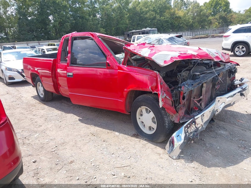 1998 Chevrolet C1500 Fleetside red truck gasoline 2GCEC19M3W1166101 photo #1
