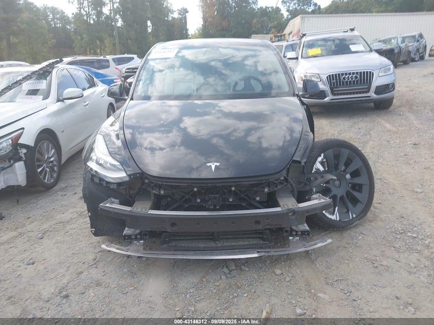 2021 Tesla Model Y Long Range Dual Motor All-Wheel Drive VIN: 5YJYGDEE0MF230784 Lot: 43146312