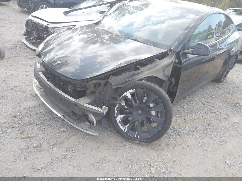 2021 Tesla Model Y Long Range Dual Motor All-Wheel Drive VIN: 5YJYGDEE0MF230784 Lot: 43146312