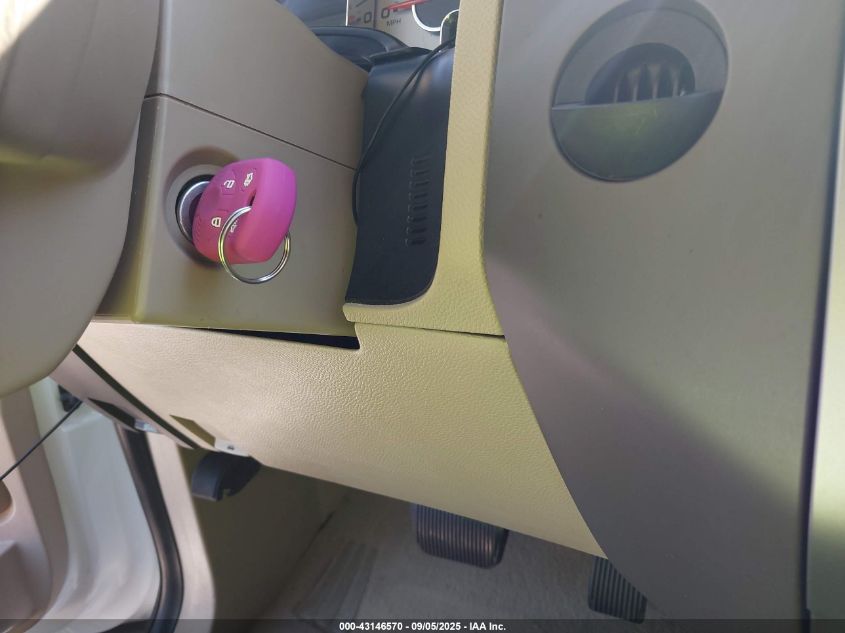 2010 Ford Expedition Xlt VIN: 1FMJU1F51AEB48756 Lot: 43146570