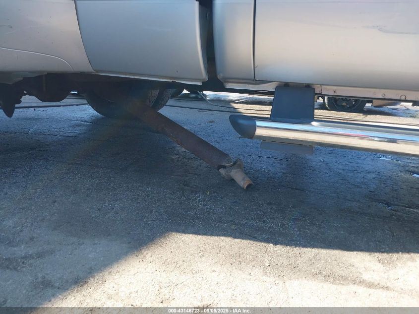 2005 Ford F-350 Lariat/Xl/Xlt VIN: 1FTWW33P15EC09437 Lot: 43146723