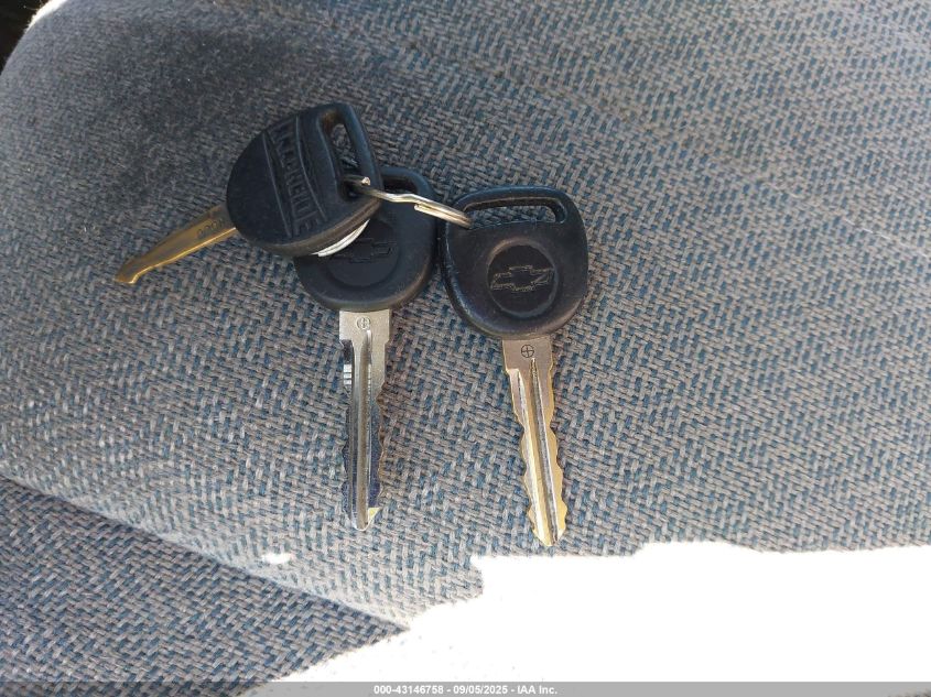 2011 Chevrolet Express Cutaway Work Van VIN: 1GB3G2CG0B1147384 Lot: 43146758