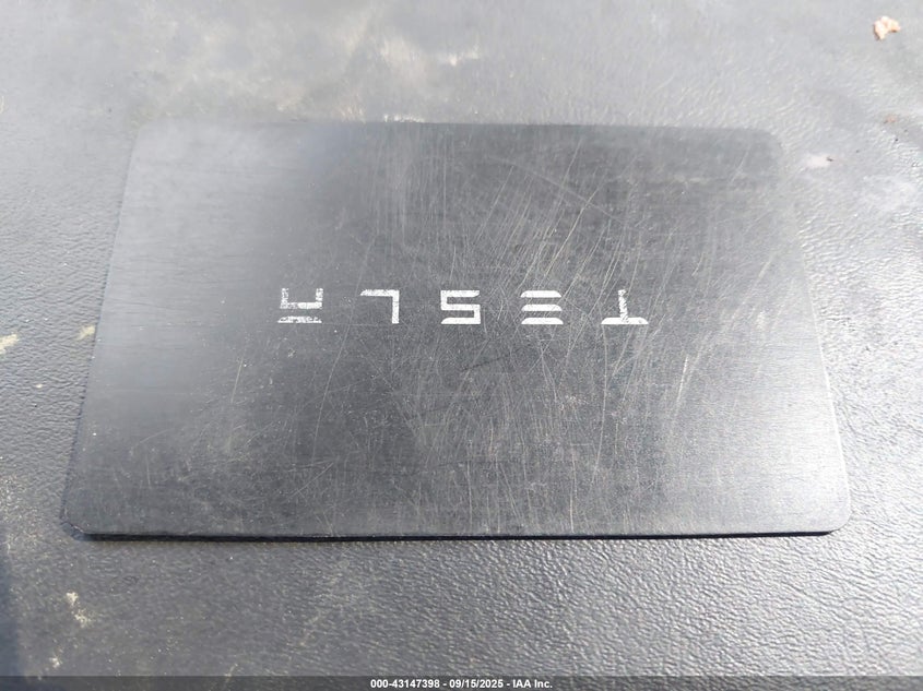 2024 TESLA MODEL Y LONG RANGE DUAL MOTOR ALL-WHEEL DRIVE 7SAYGAEE9RF191251