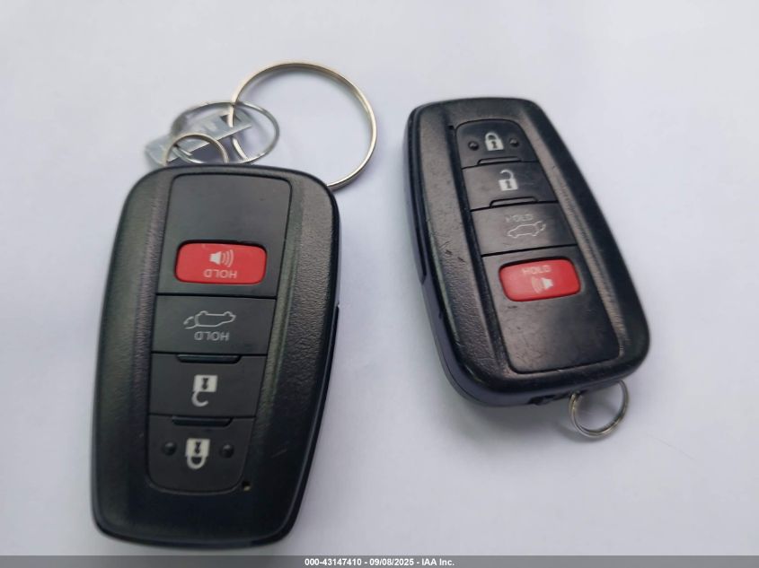 2021 Toyota Rav4 Hybrid Xle VIN: 2T3RWRFV3MW111124 Lot: 43147410