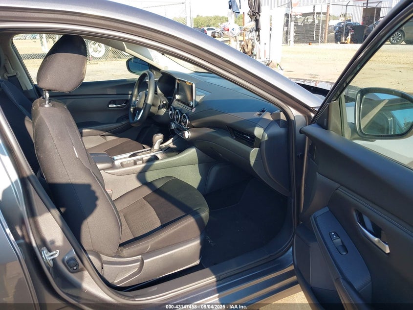 2025 NISSAN SENTRA SV 3N1AB8CV1SY237581