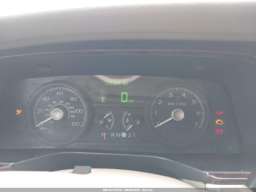 2006 Lincoln Town Car Signature Limited VIN: 1LNHM82W76Y603878 Lot: 43147518