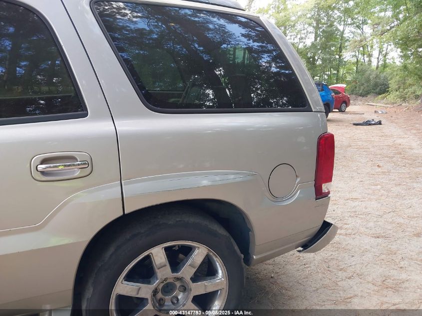 2004 Cadillac Escalade Standard VIN: 1GYEK63NX4R224527 Lot: 43147793