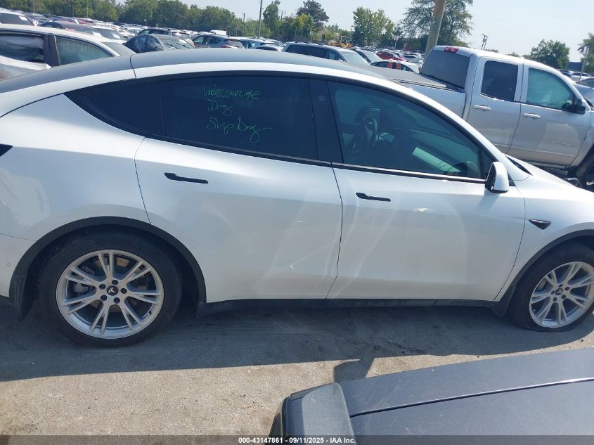 2021 Tesla Model Y Long Range Dual Motor All-Wheel Drive VIN: 5YJYGDEE8MF283538 Lot: 43147861