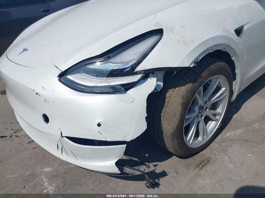 2021 Tesla Model Y Long Range Dual Motor All-Wheel Drive VIN: 5YJYGDEE8MF283538 Lot: 43147861