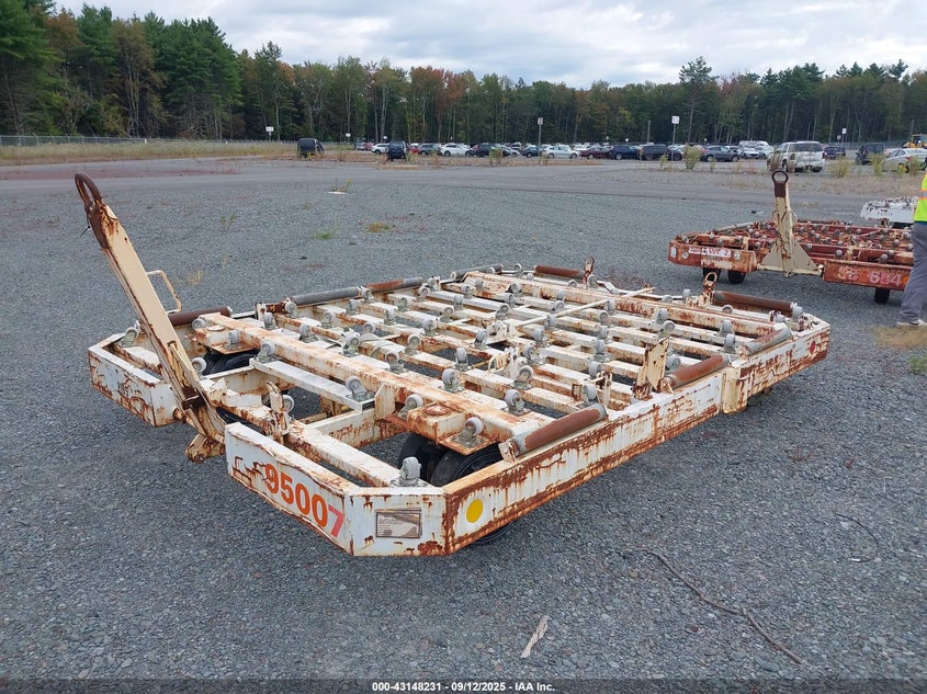 1980 Equipment Gse Cbd2201 white null null 00000000000095007 photo #3