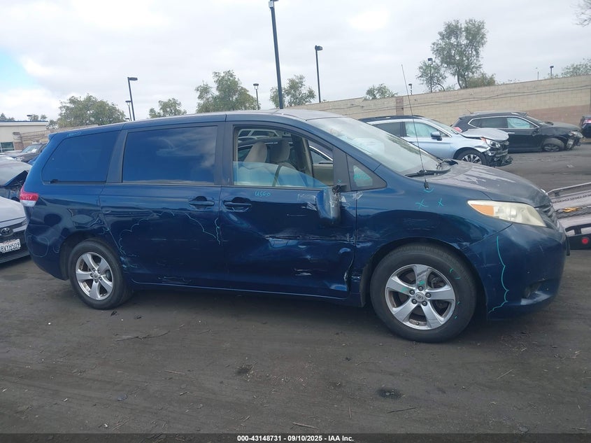 2011 Toyota Sienna Le VIN: 5TDKA3DC8BS006818 Lot: 43148731