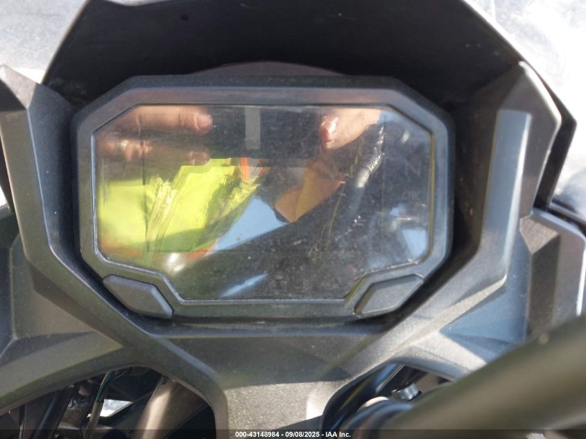 2023 Kawasaki Ex650 R VIN: ML5EXER11PDA84050 Lot: 43148984