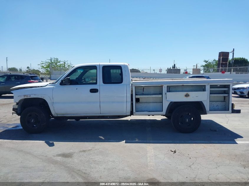 2005 GMC Sierra 2500Hd Work Truck VIN: 1GDHC29U15E283042 Lot: 43149072