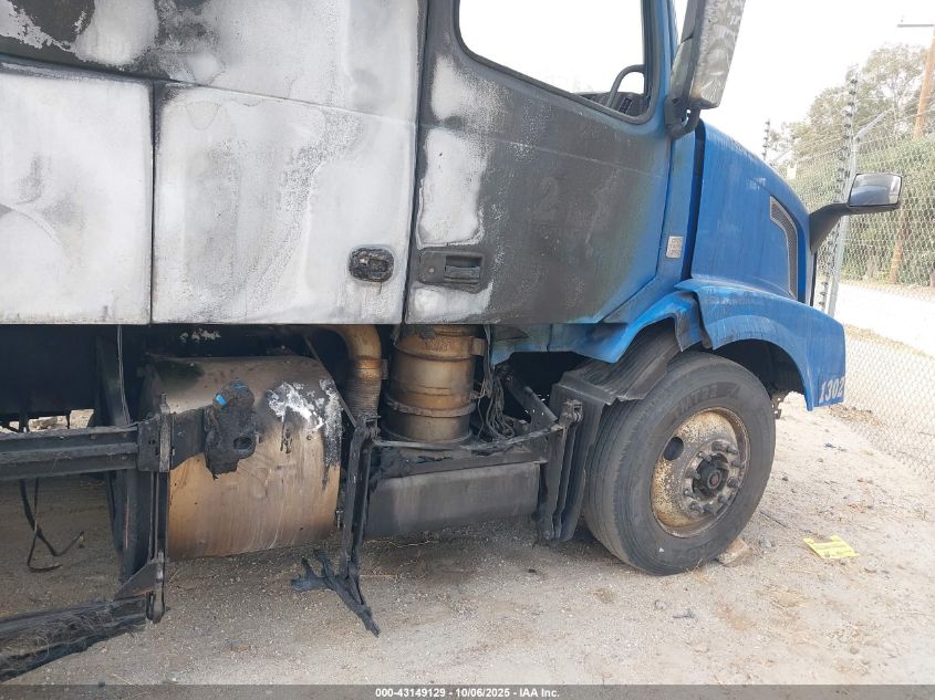 2015 Volvo Vn Vnl VIN: 4V4NC9EH2FN176922 Lot: 43149129