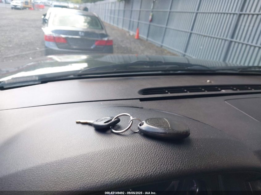 2011 GMC Yukon Denali VIN: 1GKS2EEF2BR131317 Lot: 43149492