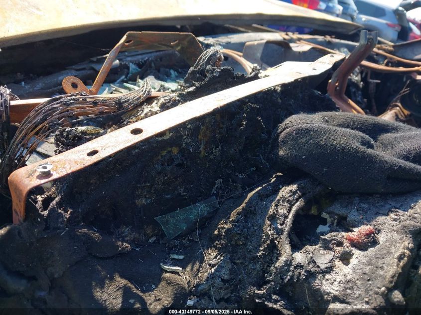 2001 Chevrolet Silverado 1500 Ls VIN: 2GCEC19T411399629 Lot: 43149772