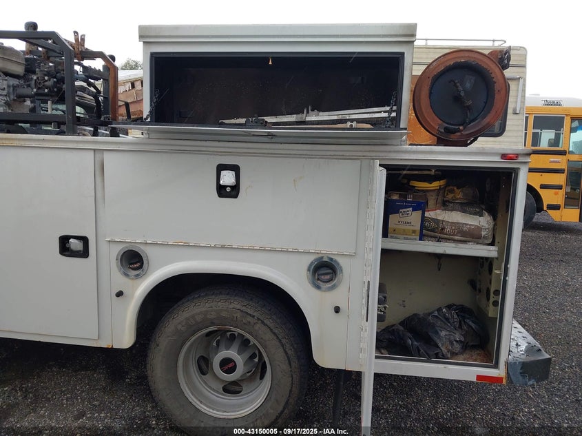 1GD42VCG8HF107514 2017 GMC  photo no. 16
